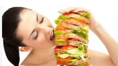 أسباب تدفعنا لكثرة الطعام
