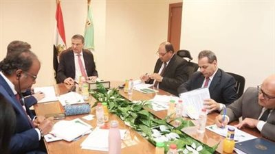 وزير الزراعة يبحث مع بعثة البنك الدولي التعاون المشترك بين الجانبين