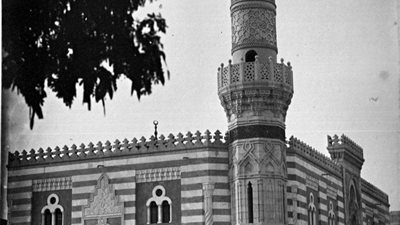 المسجد العباسي بالإسماعيلية.. عراقة الماضي وحداثة الحاضر