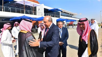 مصر والسعودية تبحثان الفرص الاستثمارية المتاحة بين البلدين في الطيران المدني 