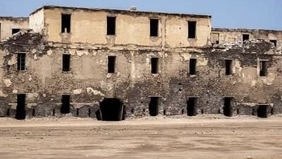  طابية عرابي أهم المعالم التاريخية بدمياط تحت سيطرة الكلاب الضالة