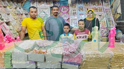 شاهد| حلوى المولد بأسوان للمرتبطين فقط.. والشعبي الأكثر إقبالاً 