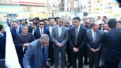 وزير التموين ومحافظ الفيوم يتفقدان الصومعة المعدنية والمخبز الآلي 