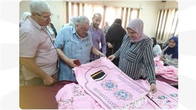 وزارة العمل تختتم فعاليات البرنامج التدريبي على مهنة التطريز بسوهاج 