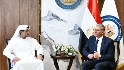 وزير البترول يستقبل وفد شركة 