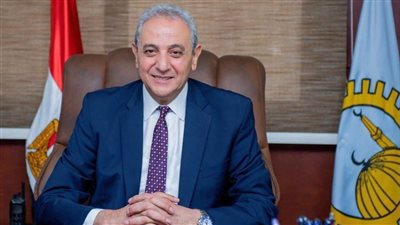 محافظ الغربية يتابع رصف شارع التأمين الصحي ببسيون