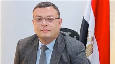 وزير الإسكان يتابع مع مسئولي 