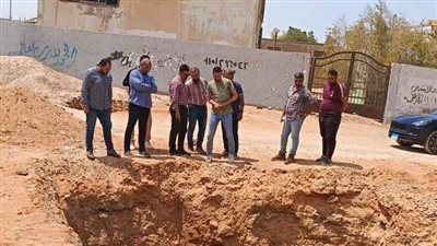  رئيس جهاز مدينة العبور الجديدة يتفقد مشروع الحل العاجل لتغذية منطقة الأمل