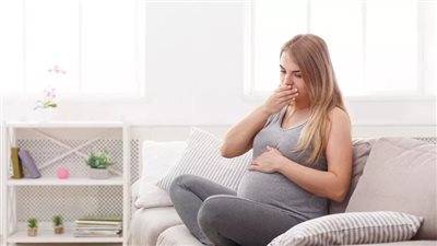 7 أطعمة تقلل من الشعور بالحموضة أثناء الحمل وتخفف من الأعراض