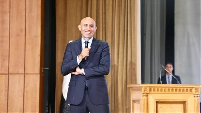 وزير التربية والتعليم: محاسبة المعلمين بالحصة شهريًا