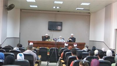 وكيل أوقاف الإسكندرية يؤكد اهتمام الدين الإسلامي بالشباب 