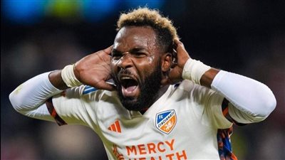 وكيلان وراء أزمة بوبيندزا مع الزمالك