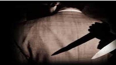 طعنات الغدر والصداقة الزائفة .. تشعل النيران في جسد 