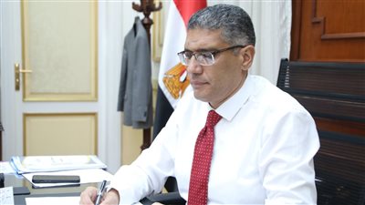 محافظ الجيزة: ضبط 2252 قضية تموينية 