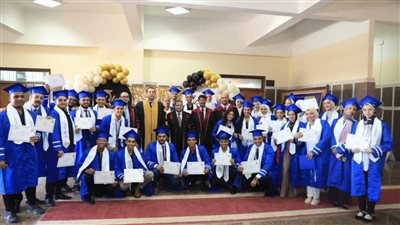 حفل تخريج طلاب برامج الجامعة المصرية للتعلم الإلكتروني بالشراكة مع جنوب الوادي
