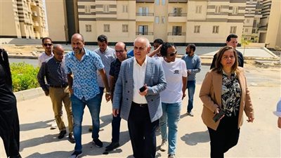 رئيس صندوق الإسكان الاجتماعي تزور مشروع ال 309 عمارات بحدائق أكتوبر 