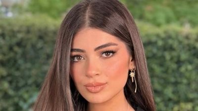 ليلى أحمد زاهر تشبه الأميرات في حفل دير جيست 