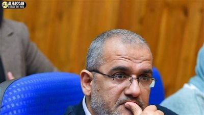 تشييع جثمان طبيب توفي بأزمة قلبية أثناء حضوره عملية جراحية بكفر الشيخ