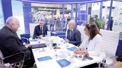 ثيو باناجيوتولياس: اختيار مصر لإقامة المعرض يؤكد مكانتها الكبيرة بمشاركة أكثر من 300 عارض فى مجالات الطيران