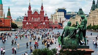 توقعات بتعافي السياحة المتبادلة بين روسيا والصين بنسبة 50% 