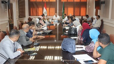 محافظ القليوبية يعقد اجتماعا لمتابعة أعمال مبادرة 