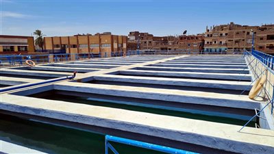 رئيس مياه سوهاج يتابع تشغيل محطات المياه والصرف بمركز ساقلته