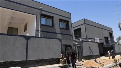 542 ورشة لنقل الحرفيين من مدينة قنا إلى مجمع الصالحية 