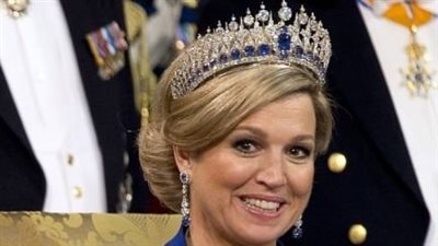 حجر الياقوت الأزرق يميز أبرز تيجان الأميرات (صور)