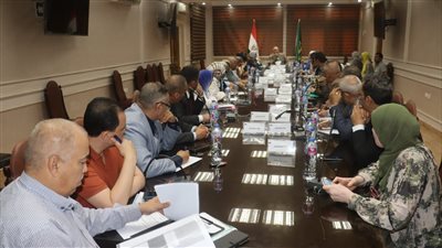 محافظ القليوبية يناقش استعدادات بدء العام الدراسي الجديد