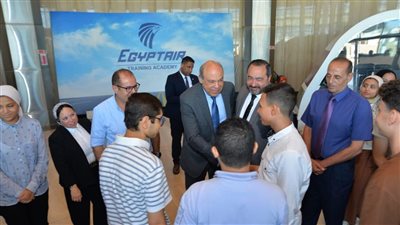 وزارة الطيران تنظم جولة تعريفية لأوائل الثانوية العامة بمقر أكاديمية التدريب والقطار الآلى والمتحف 