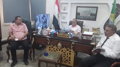 وكيل وزارة التربية والتعليم بالإسماعيلية يبحث الإستعدادات للعام الدراسي الجديد