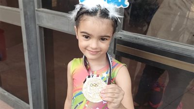 بطلة الجمباز الصاعدة 