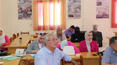 بحوث الثروة السمكية يختتم الدورة التدريبية في أسس الاستزراع السمكي 