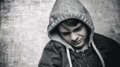 ممرض يعتدى جنسيا على مريض نفسي.. تفاصيل مثيرة