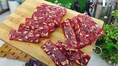 طريقة تحضير ملبن الفراولة احتفالاً بالمولد النبوي الشريف