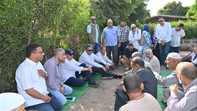 وزير الري يتفقد حالة الترع بمحافظة القليوبية ويلتقي بالمزارعين لتقييم الموسم الصيفي