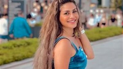 منة فضالي تثير حيرة الجمهور بالأبيض..هل تلمح للزواج؟ (صور)