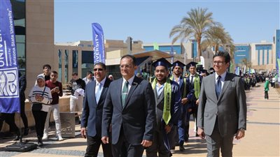 8600 طالب يدرسون في جامعة الجلالة الأهلية 