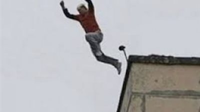 صيدلي ينهي حياته بالقفز من أعلى منزله بالمنوفية 