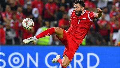 عمر خربين مستمر مع الوحدة حتى 2026