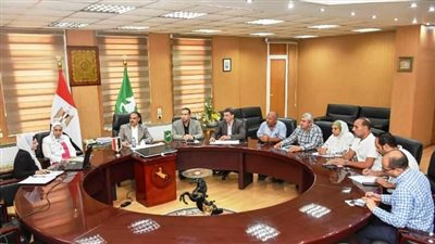 الشرقية تُناقش آليات تنفيذ مشروع إنشاء قرية للبردي داخل قرية القراموص