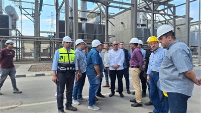 وزير الكهرباء يتفقد محطة توليد كهرباء غرب القاهرة البخارية بمنطقة 