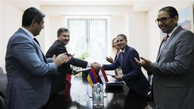 التوقيع على مذكرة تفاهم للتعاون بين المعهد الدبلوماسي والمدرسة الدبلوماسية في أرمينيا