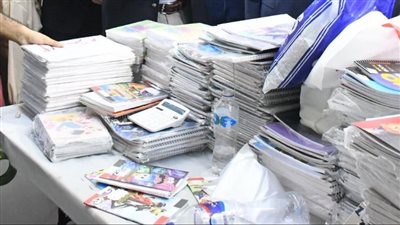 قبل إنطلاق الدراسة.. المستلزمات المدرسية بالفيوم أصابها الجنون 