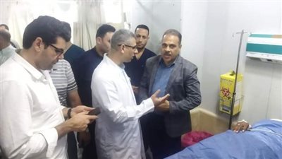 محافظ الشرقية يتابع الحالة الصحية لمصابي حادث تصادم قطاري الزقازيق