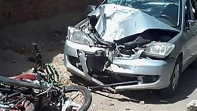 مصرع شقيقين في حادث تصادم سيارة ودراجة نارية بالفيوم