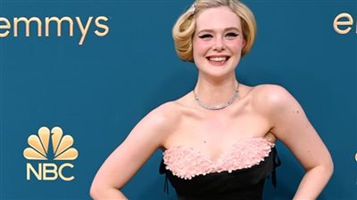 أجمل إطلالات نجمات هوليوود في حفل جوائز إيمي على مر السنين 
