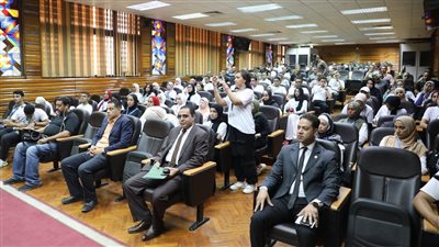 نائب رئيس جامعة القاهرة: الدولة تبذل جهودها لمحاربة الفساد 