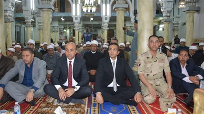 رئيس جامعة دمنهور يشهد إحتفال أوقاف البحيرة بالمولد النبوي 