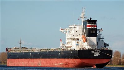 ميناء سفاجا يستقبل 63 الف طن قمح روماني  و2100 رأس عجول حية 